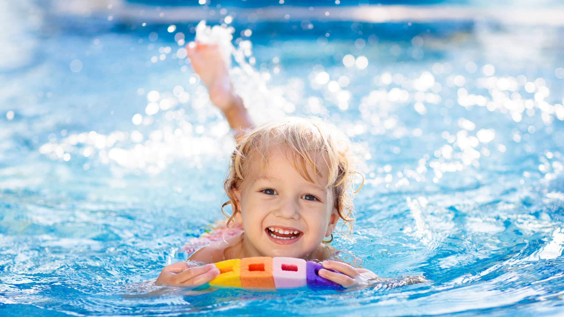 Enfant piscine